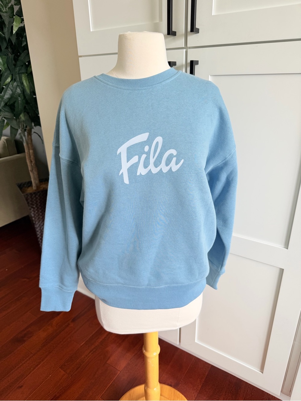 FILA Ladies' Crew Neck Sweatshirt pullover Logo Blue Spring Lake Small